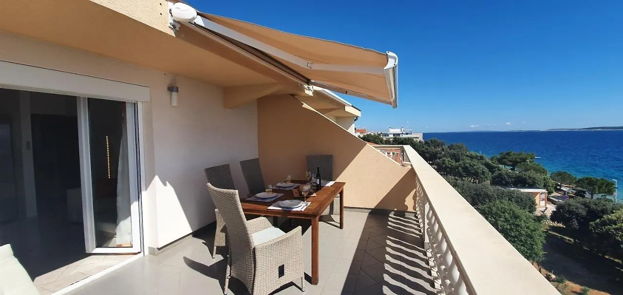 Family Apartments Iris 20M From The Beach, In Mandre